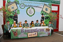IMG_8982-Throntisch-2